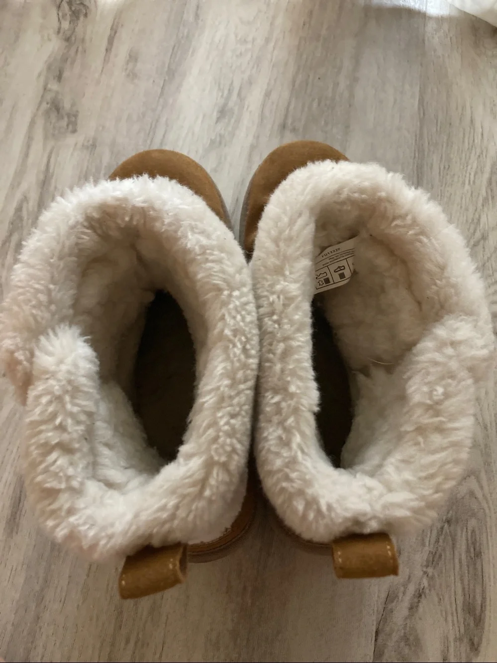 UGG Koolaburra Suede Boots Shearling Lining Brown Sz 9